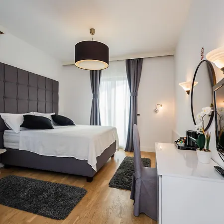 Hotel Zarko Kaštel Stari