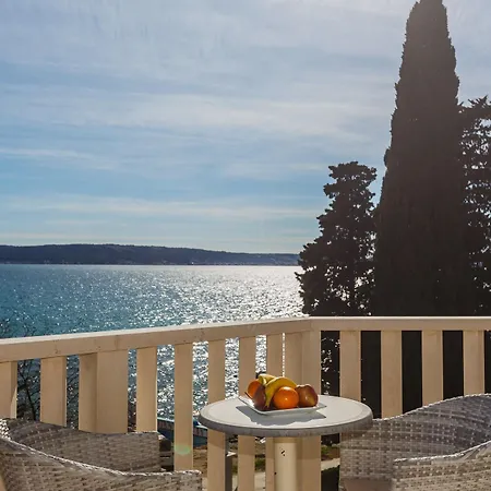Zarko Hotel Kaštel Stari