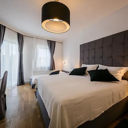 Zarko 4* Kaštel Stari